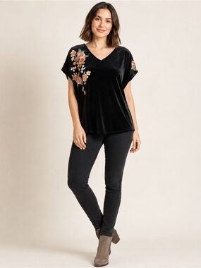 THML Black Velvet V-Neck Top Floral Embroidered Dolman Sleeve XS Boho
